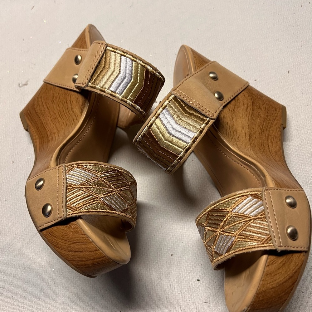 Bcbgeneration Wedges - image 4